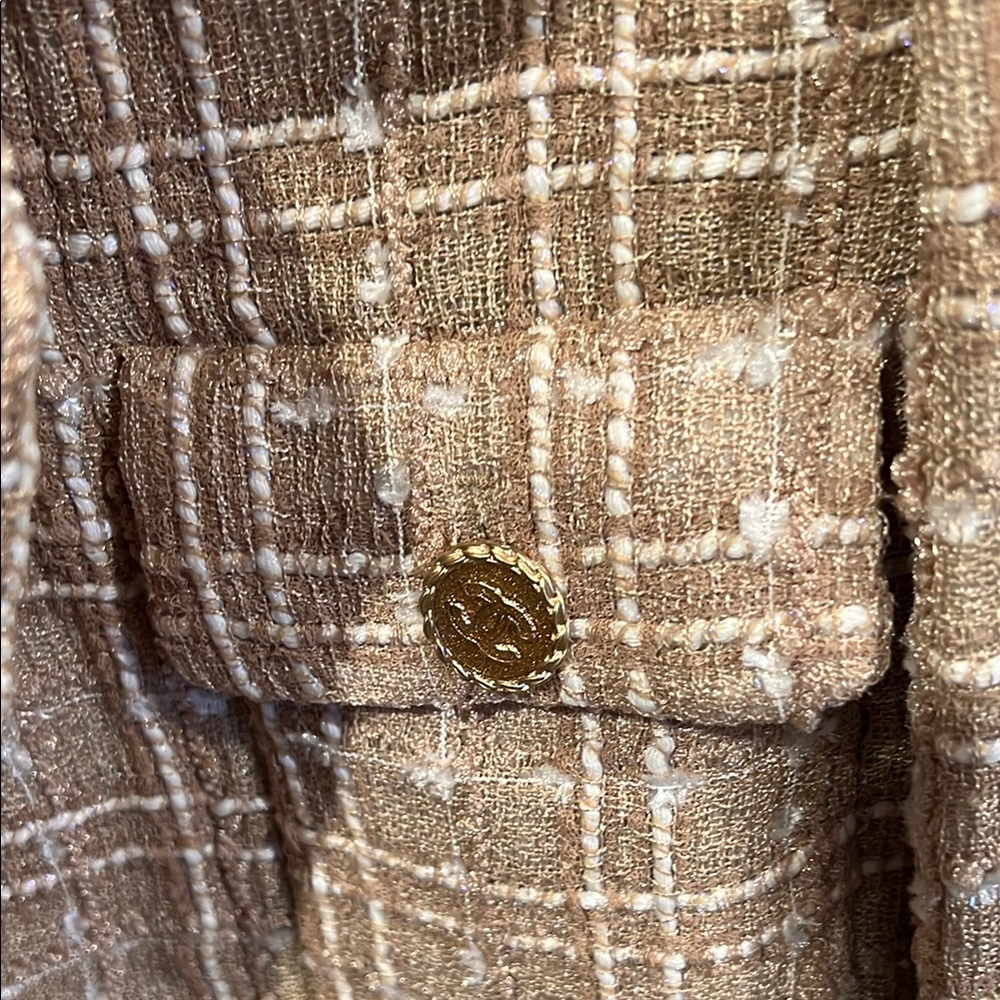 Chanel Women's Beige Checkered Blazer - Picture 3 of 9